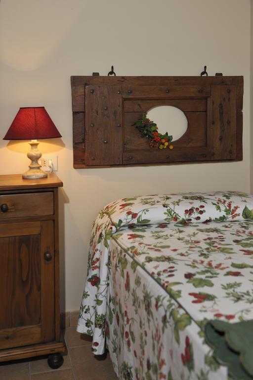 Agriturismo Il Corniolo 세네렌테 객실 사진